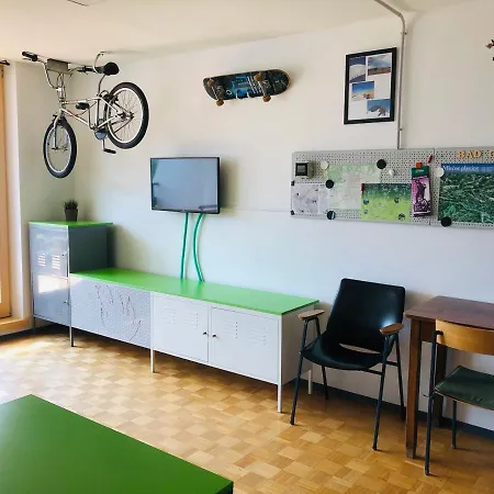 Bad Chaka Daire Bovec